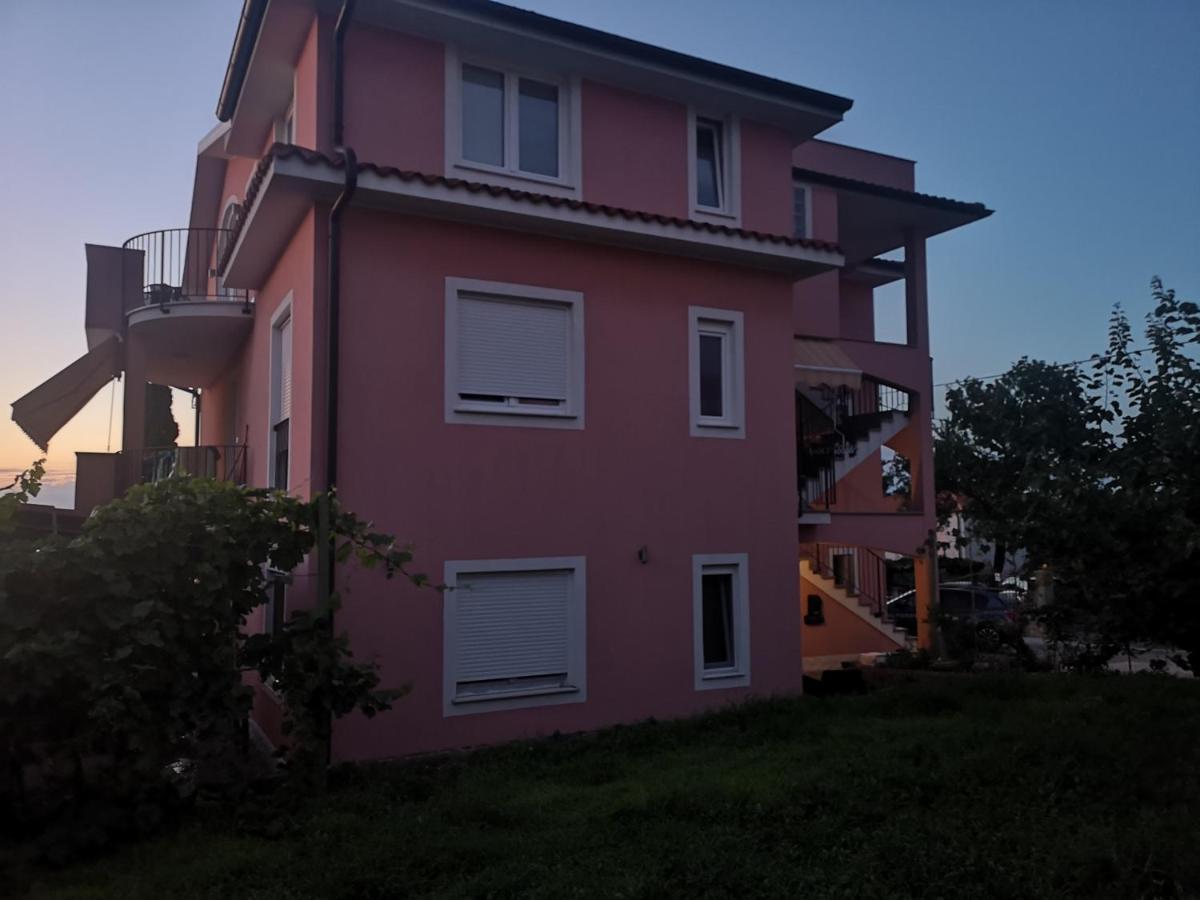Apartment&Rooms Lilis Izola Buitenkant foto
