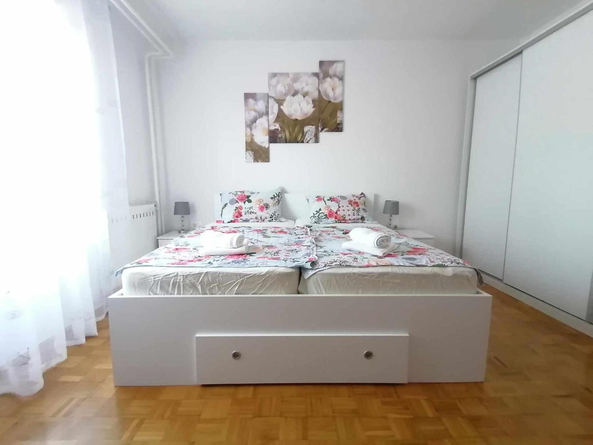 Apartment&Rooms Lilis Izola Buitenkant foto